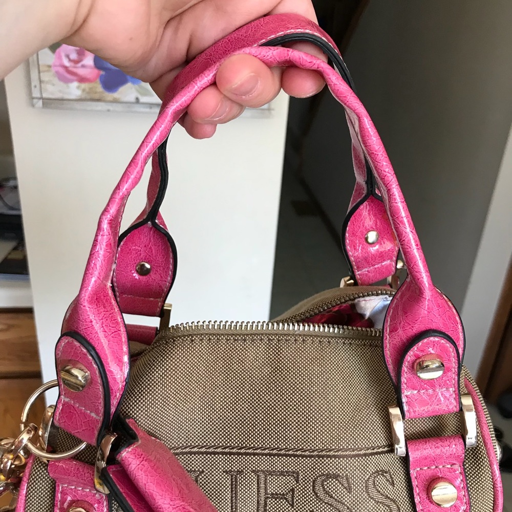 Guess purse - Picture 6 of 8